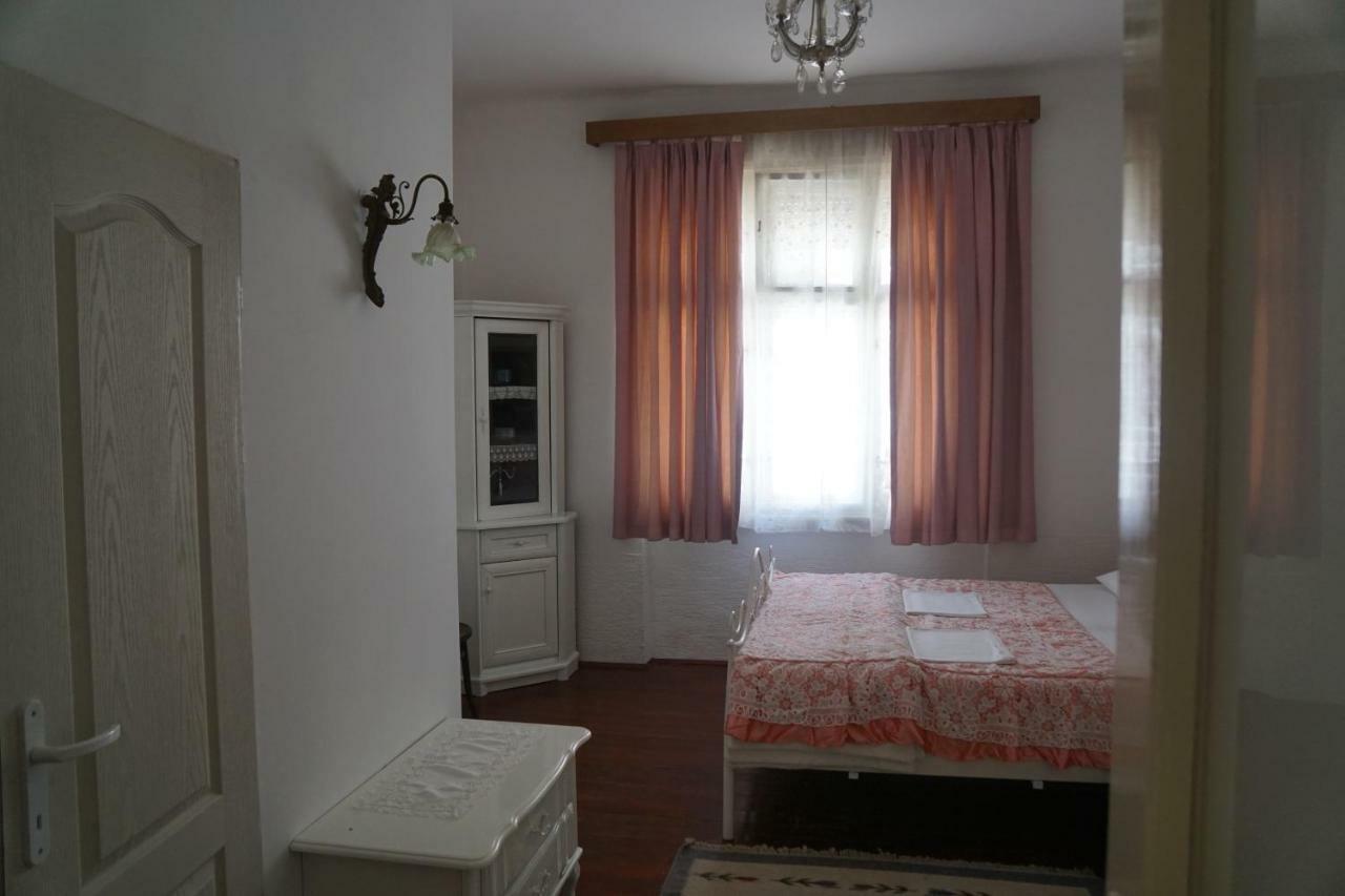 Somborski Salas - Strogi Centar Exterior photo